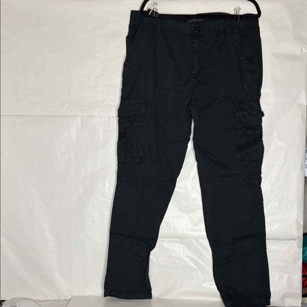 Classic Black Men's Cargo Pants with Utility Pockets